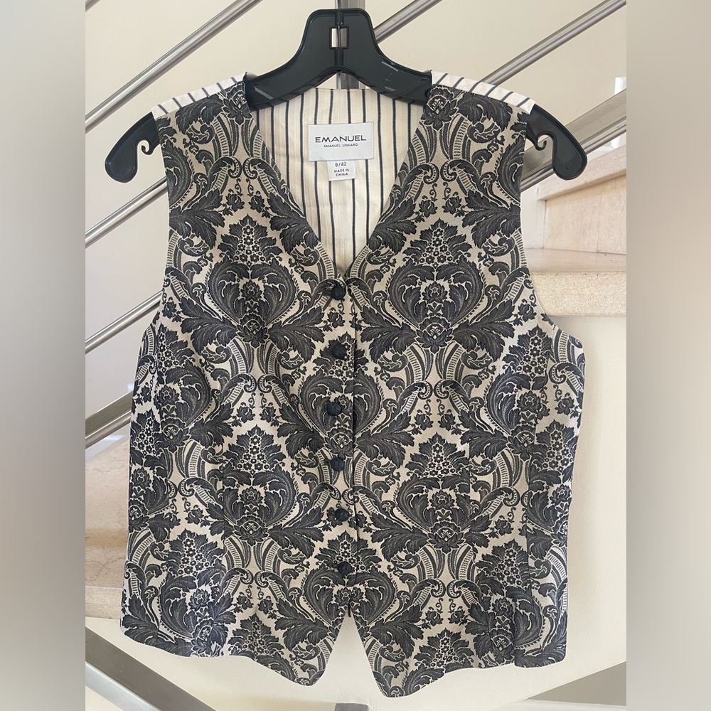 VINTAGE EMANUEL UNGARO GREY and Cream striped VEST